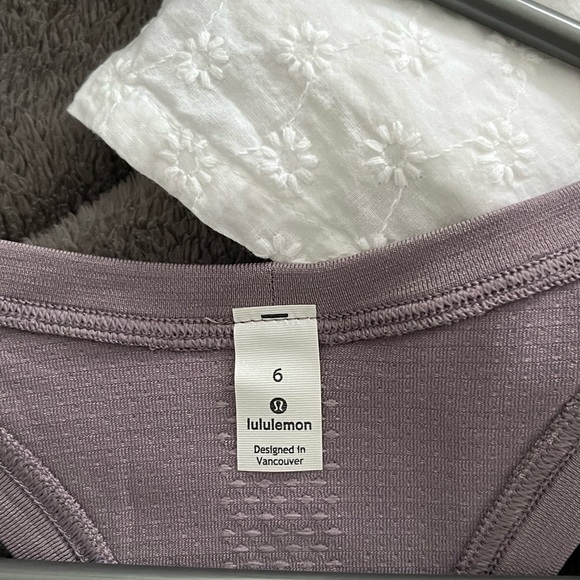 Purple Lululemon tank top size 6 - Picture 3 of 3
